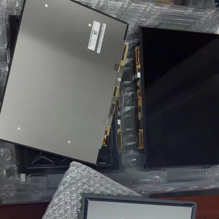 Microsoft Surface Laptop uchun 13,5