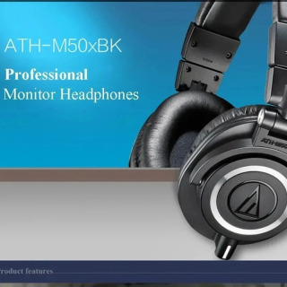 Professional studiya monitori naushniklari Audio-Technica ATH-M50x Hi-Fi simli ulanishi, katlanadigan dizayni va toʻliq oʻlchamli quloq yostiqchalari.