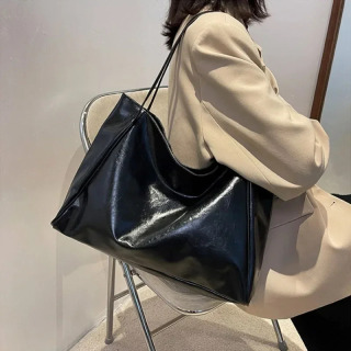 Ayollar sumkasi moda qoʻltiq osti sumkasi Katta hajmli yumshoq PU teri oʻzaro faoliyat sumkasi Retro tasodifiy portativ chelakli sumkalar