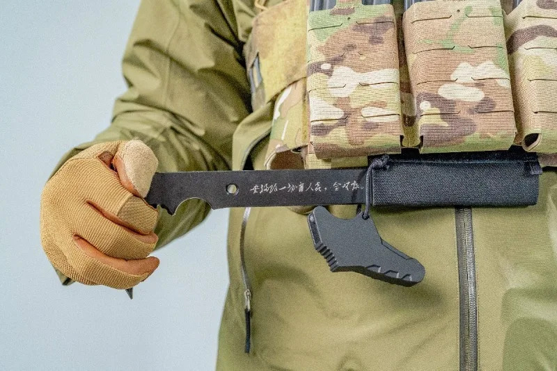 Тактические аварийно-спасательные инструменты; Тактический аварийно-спасательный монтировка-гвоздодер для самообороны