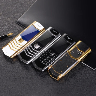 Keksalar va biznes uchun hashamatli brend qoʻlda ishlangan metall mobil telefon Klassik klaviatura Dual SIM E-Reader Biznes Funktsiyali Telefon
