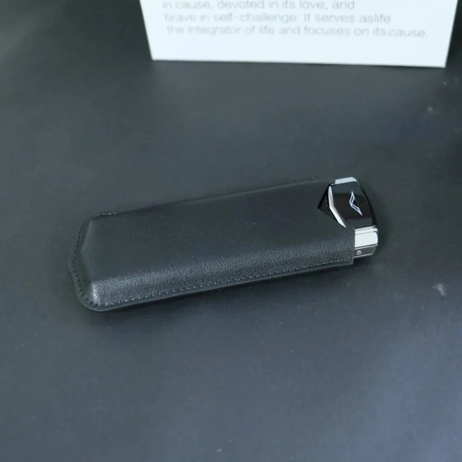 Keksalar va biznes uchun hashamatli brend qoʻlda ishlangan metall mobil telefon Klassik klaviatura Dual SIM E-Reader Biznes Funktsiyali Telefon