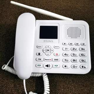 Rangli LCD displeyli GSM simsiz statsionar telefon, ikki SIM karta, koʻp tilli qoʻllab-quvvatlash, FM radio, MP3 qoʻngʻiroqlarni yozib olish, tahrirlanadigan IMEI