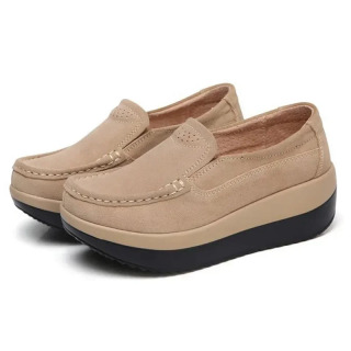 Ayollar uchun tekis platformali poyafzal Yangi ayollar qalin pastki loaferlar zamsh charm poyafzallari Qulay xanjar loaferlar kundalik slip on poyabzal