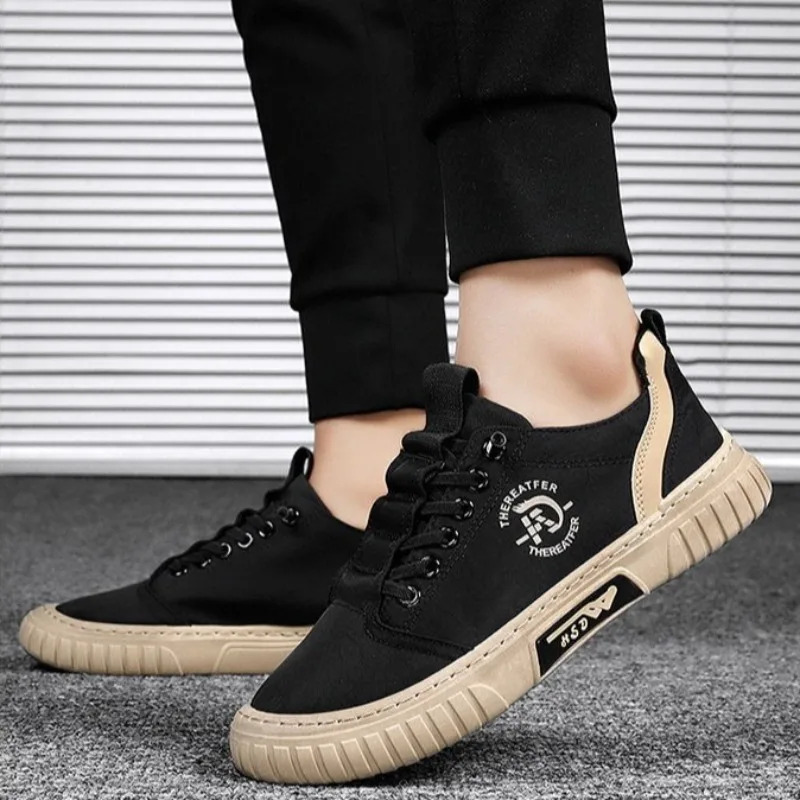 Erkaklar poyafzallari Bahorgi moda nafas oladigan mato poyafzallari Qulay kundalik loaferlar Katta oʻlchamli tekis yurish poyabzali Zapatillas De Deporte