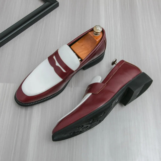 Erkaklar toʻy poyafzallari mokasinlar 2025 yangi erkaklar mokasinlar nafas oladigan erkaklar Slip on Flats boʻsh vaqt poyafzallari haydash yurish poyafzallari yurish poyafzallari