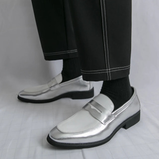 Erkaklar toʻy poyafzallari mokasinlar 2025 yangi erkaklar mokasinlar nafas oladigan erkaklar Slip on Flats boʻsh vaqt poyafzallari haydash yurish poyafzallari yurish poyafzallari