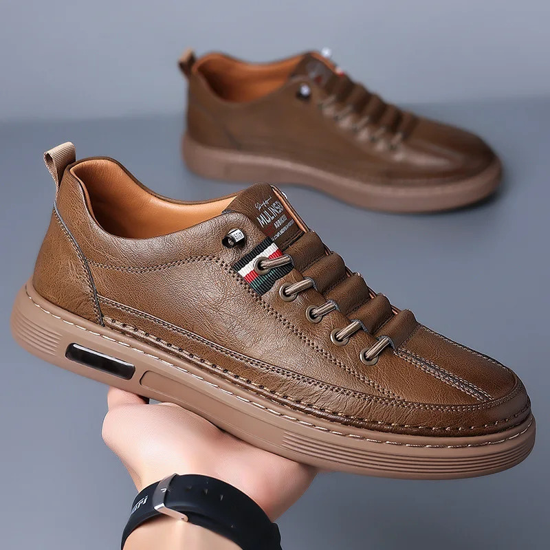 Erkaklar qoʻlda ishlangan krossovkalar Casual Flats Qulay ziyofat poyafzallari